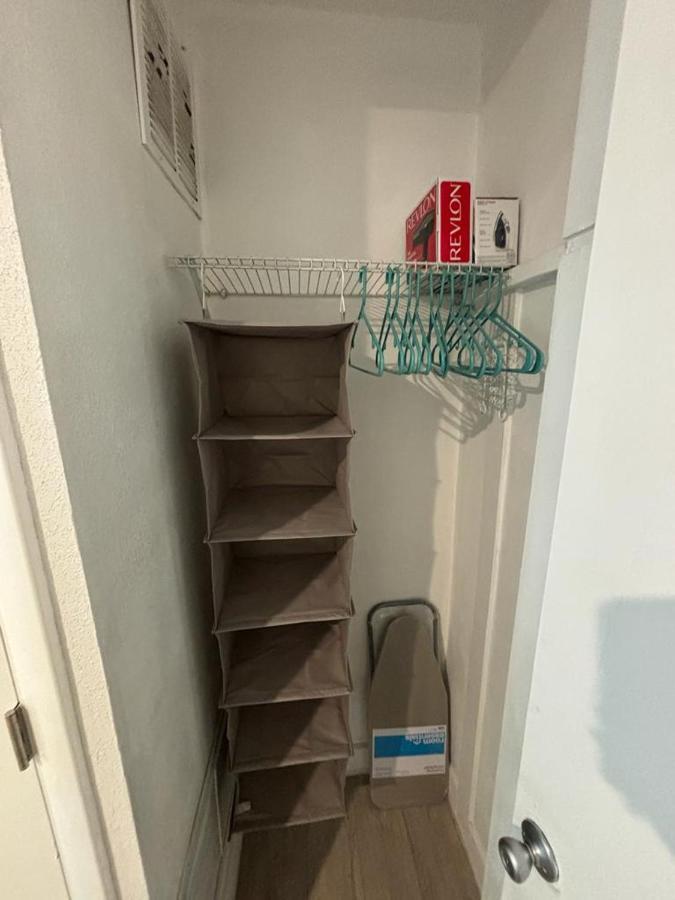 Nice 2 Twin Bedroom - Best Central Location In Miami - Luggage Storage, Parking And Laundry For Free!!!! Exteriér fotografie